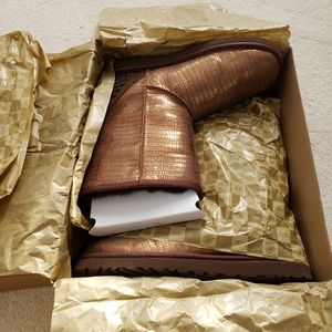 Ugg Lizard Embossed Bronze Studded Boots sz10